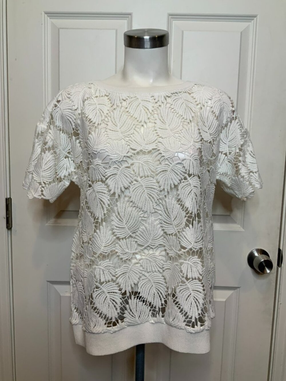 Lilly Pulitzer White Palm Frond Crocheted Short Sleeve Top Shirt, Size XS